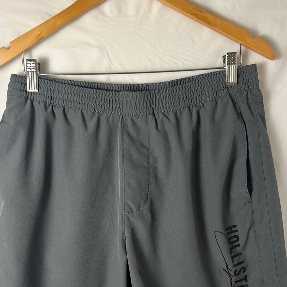 Hollister Charcoal Everyday Shorts men size medium athletic gym shorts leisure - Picture 7 of 9